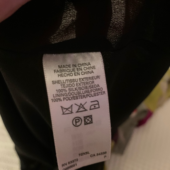 Blouse-Silk Halter Neck- Small- Striking-Size 2-Great preowned like new- - Picture 10 of 10